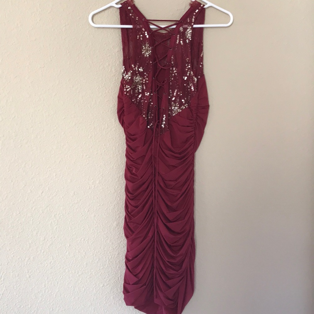 RED DRESS - Picture 4 of 6